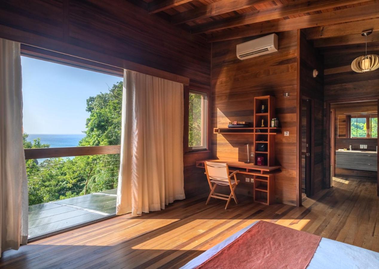 Secret Bay Hotel Portsmouth Екстериор снимка