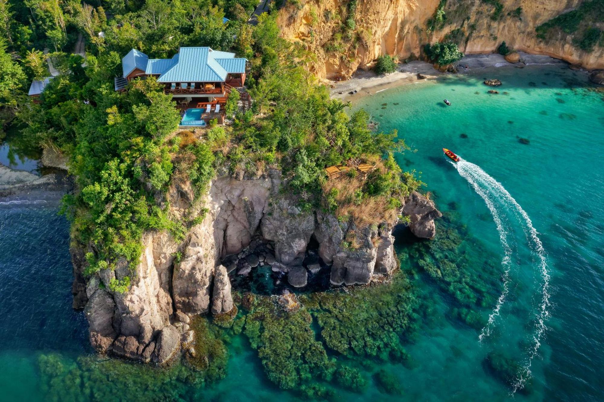 Secret Bay Hotel Portsmouth Екстериор снимка